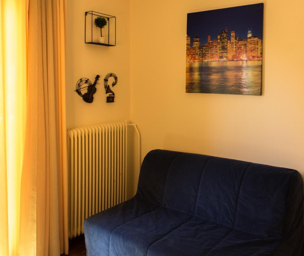 Ρetipe Penthouse Apartment With Spacious Balcony In Heraklion Center Exterior photo